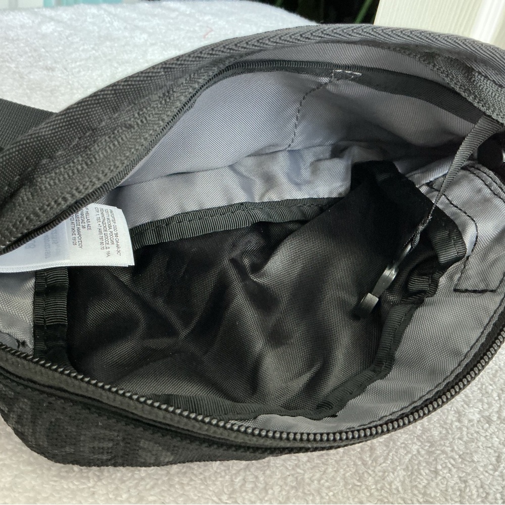 The North Face Black and Purple Belt Bag - Picture 8 of 12